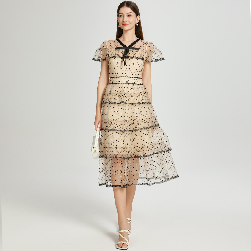 Summer Dress for Women – Niche Design, Slim Waist, Layered Cake Skirt, Elegant and Trendy