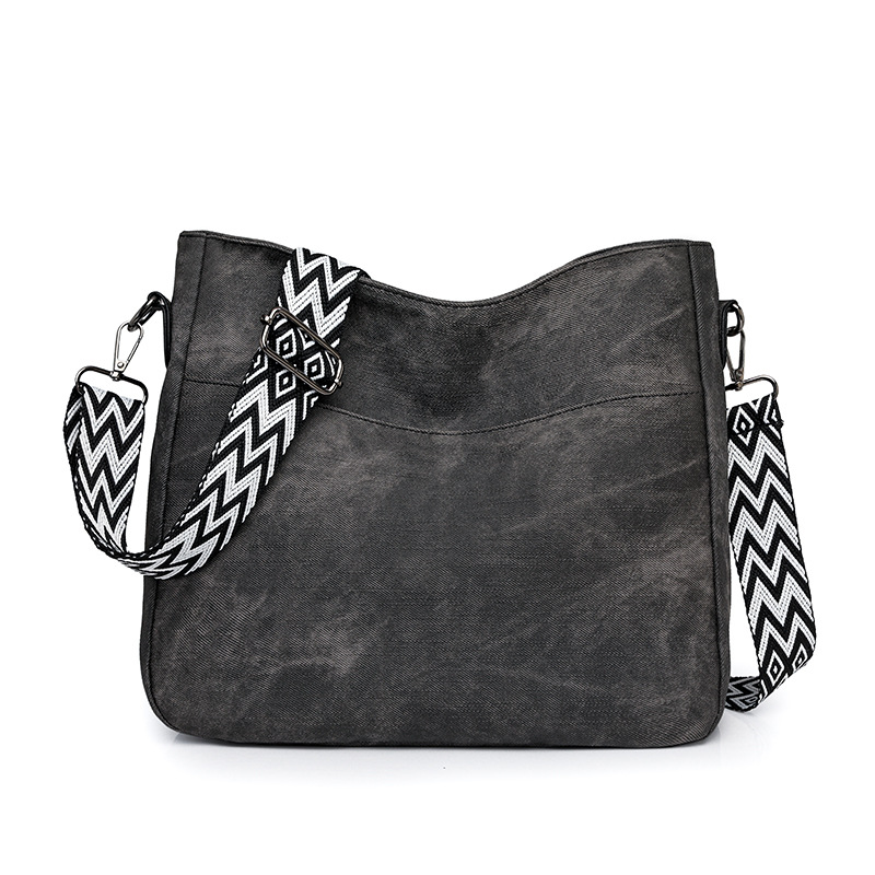 Retro Commuter Shoulder Bag for Women – Casual Crossbody Tote with Large Capacity
